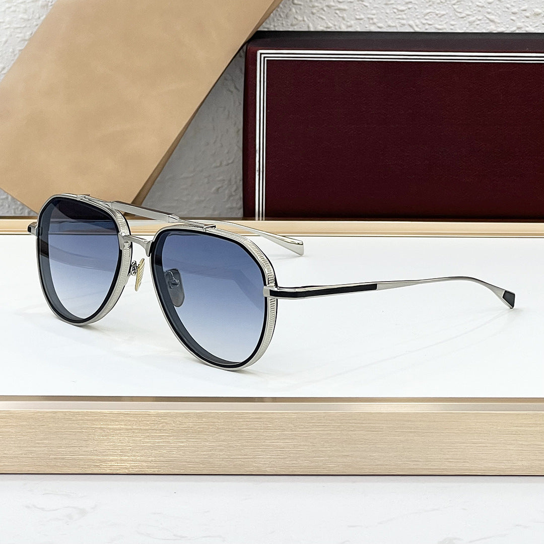 Fashionable and high-end, light luxury, handcrafted toad vacation trendy sunglasses for men and women