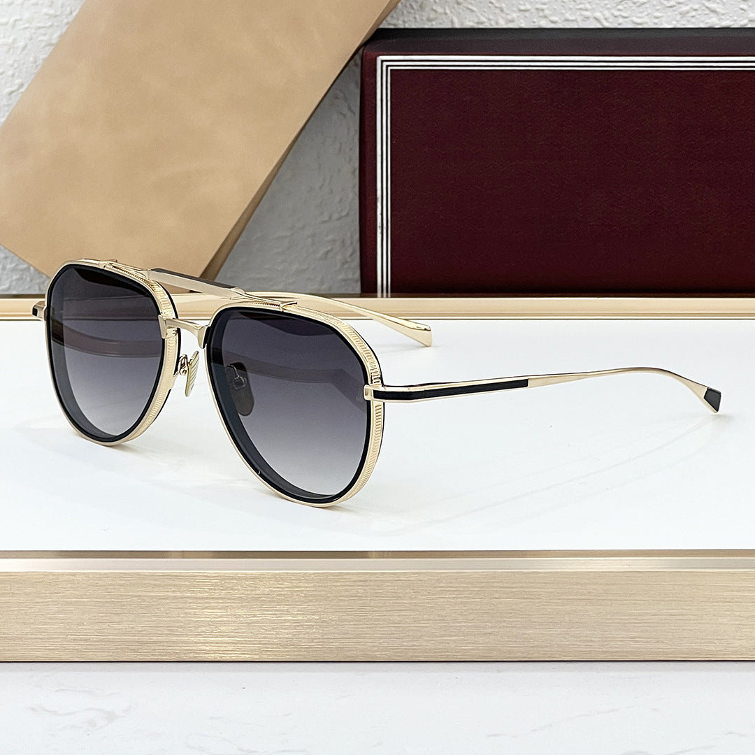 Fashionable and high-end, light luxury, handcrafted toad vacation trendy sunglasses for men and women